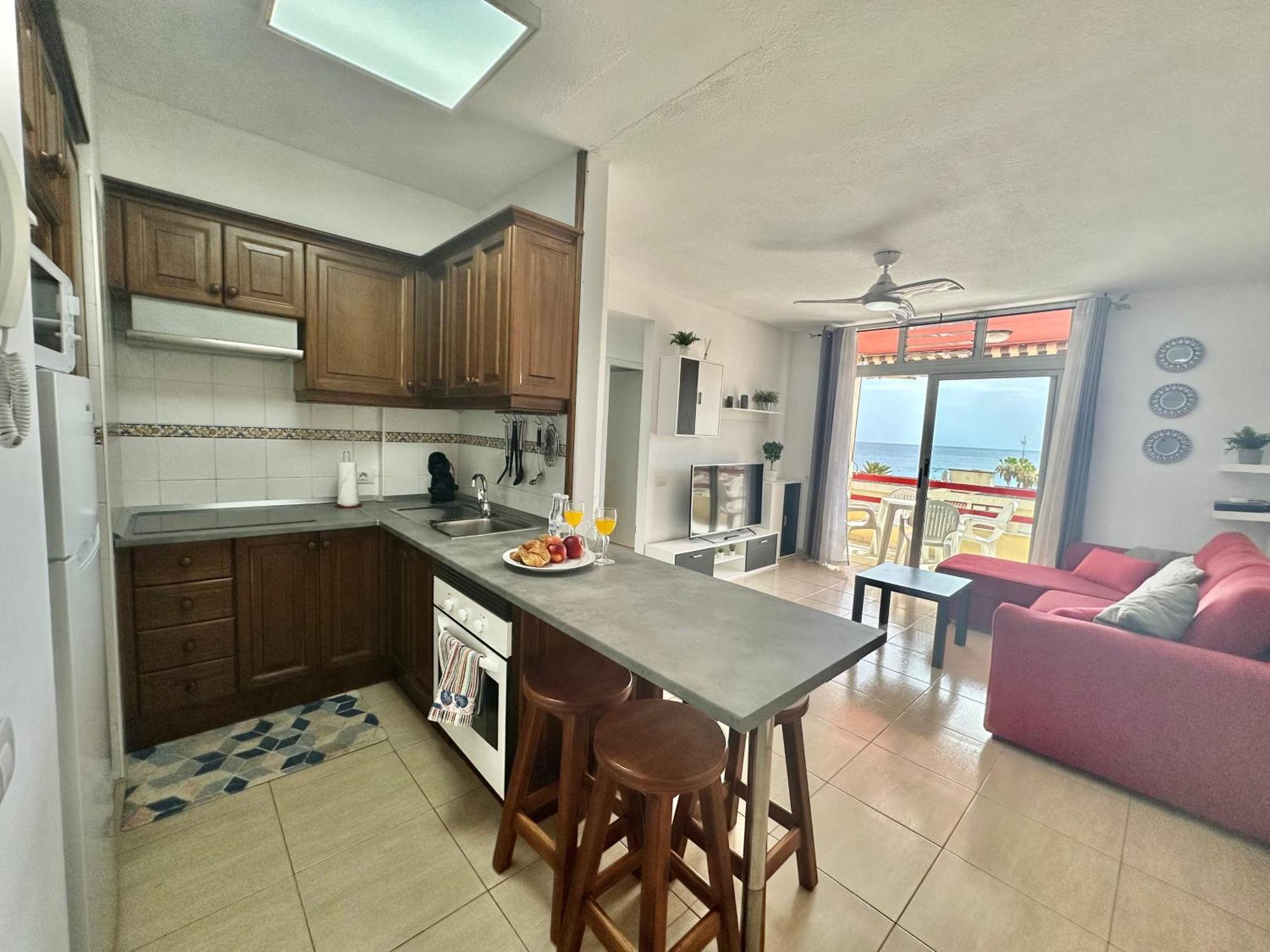 Sunbeach Apartment Арона Екстер'єр фото