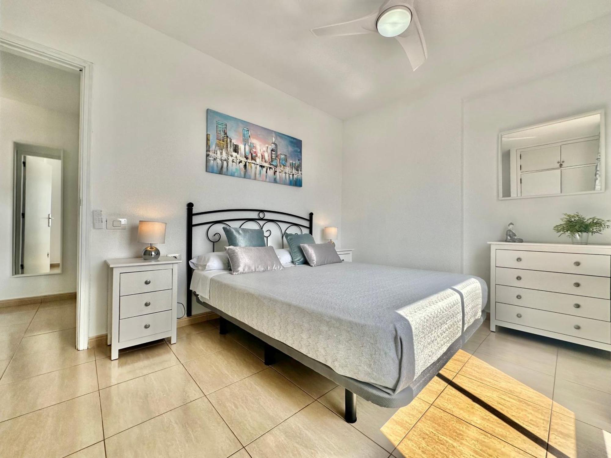 Sunbeach Apartment Арона Екстер'єр фото